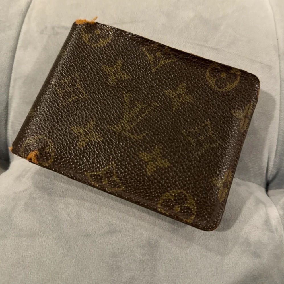 Louis Vuitton Lv Monogram Multiple Wallet Leather